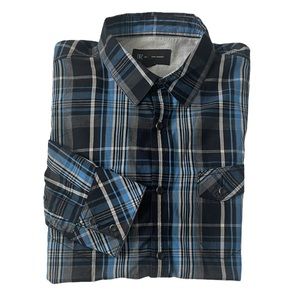 INC International Concepts Blue Black Gray plaid shirt Convertible sleeves Sz L.